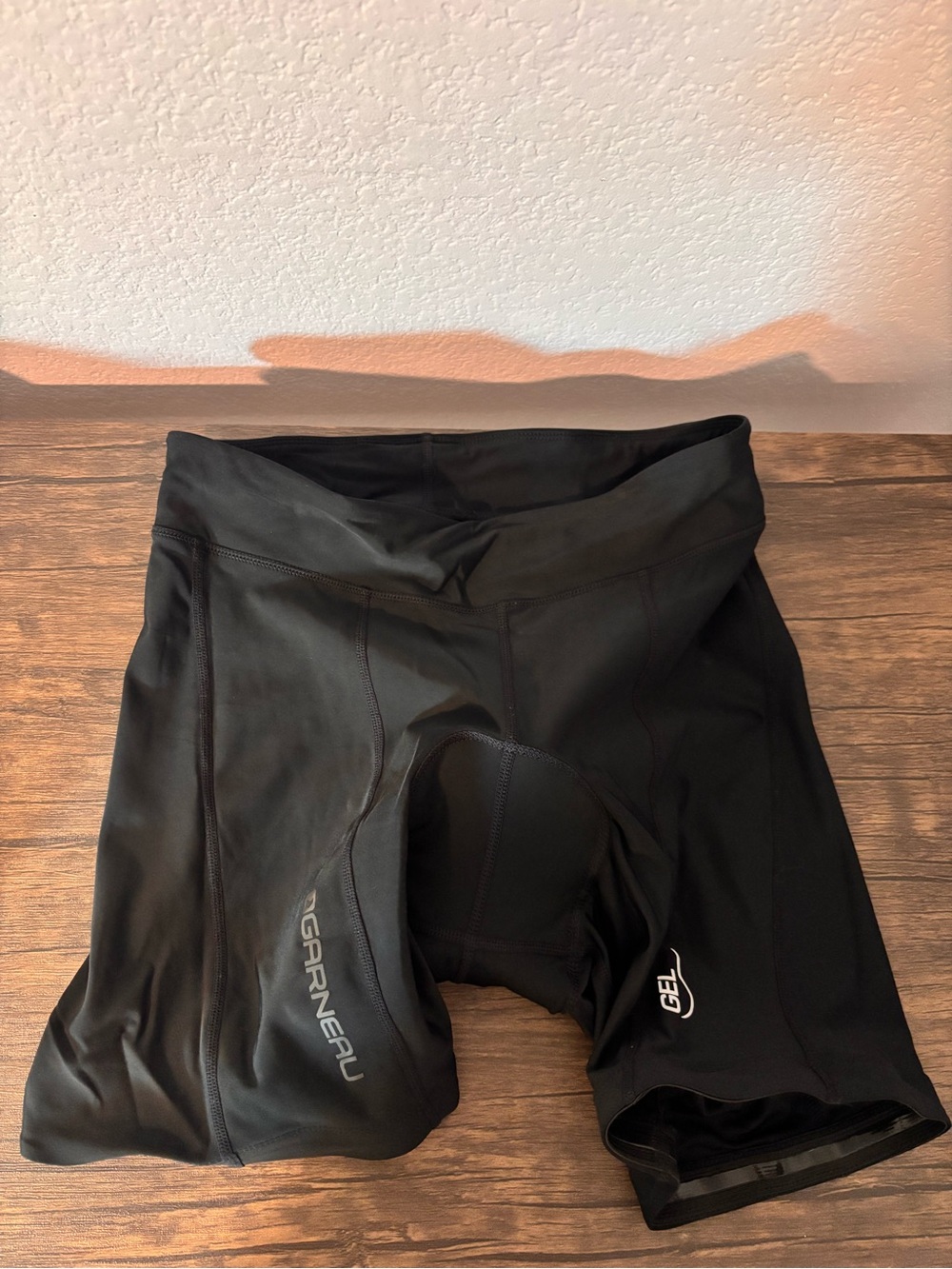 Garneau women’s cycling shorts size large